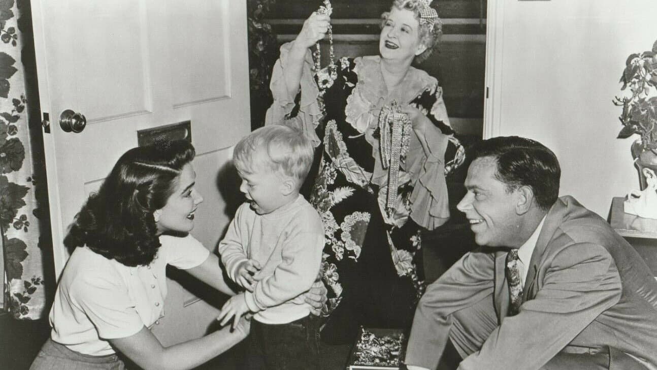 Finders Keepers backdrop